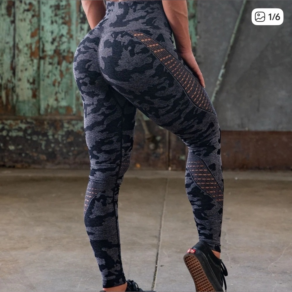 Stylish Black and Gray Camo Leggings